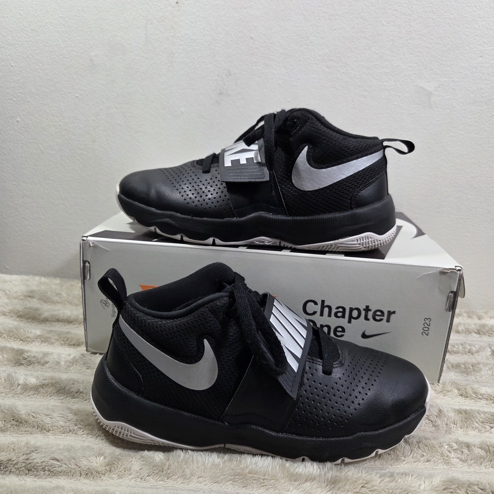 Nike Black and Silver Athletic Shoes